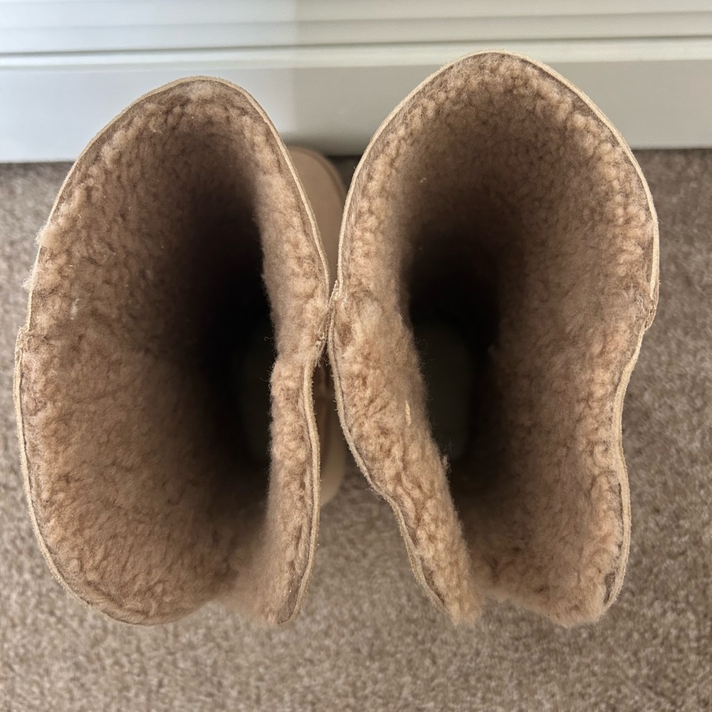 UGG Women's Classic New Heights Genuine Shearling Cuffable Boots - Picture 6 of 9